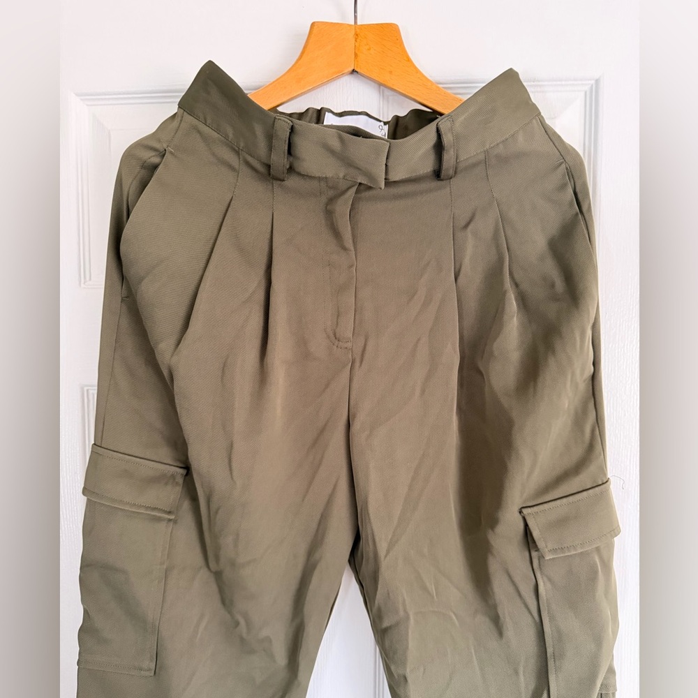 NWOT SAM EDELMAN Laila Pleated Tapered Cargo Pants in Kalamata Size 6 - Picture 5 of 15